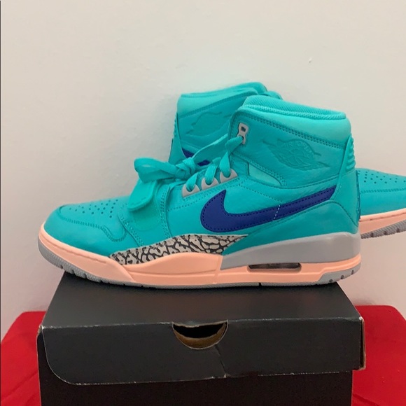 SOLD Jordan Legacy 312 Hyper Jade - Picture 3 of 7